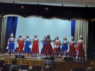 "Осенних красок хоровод"